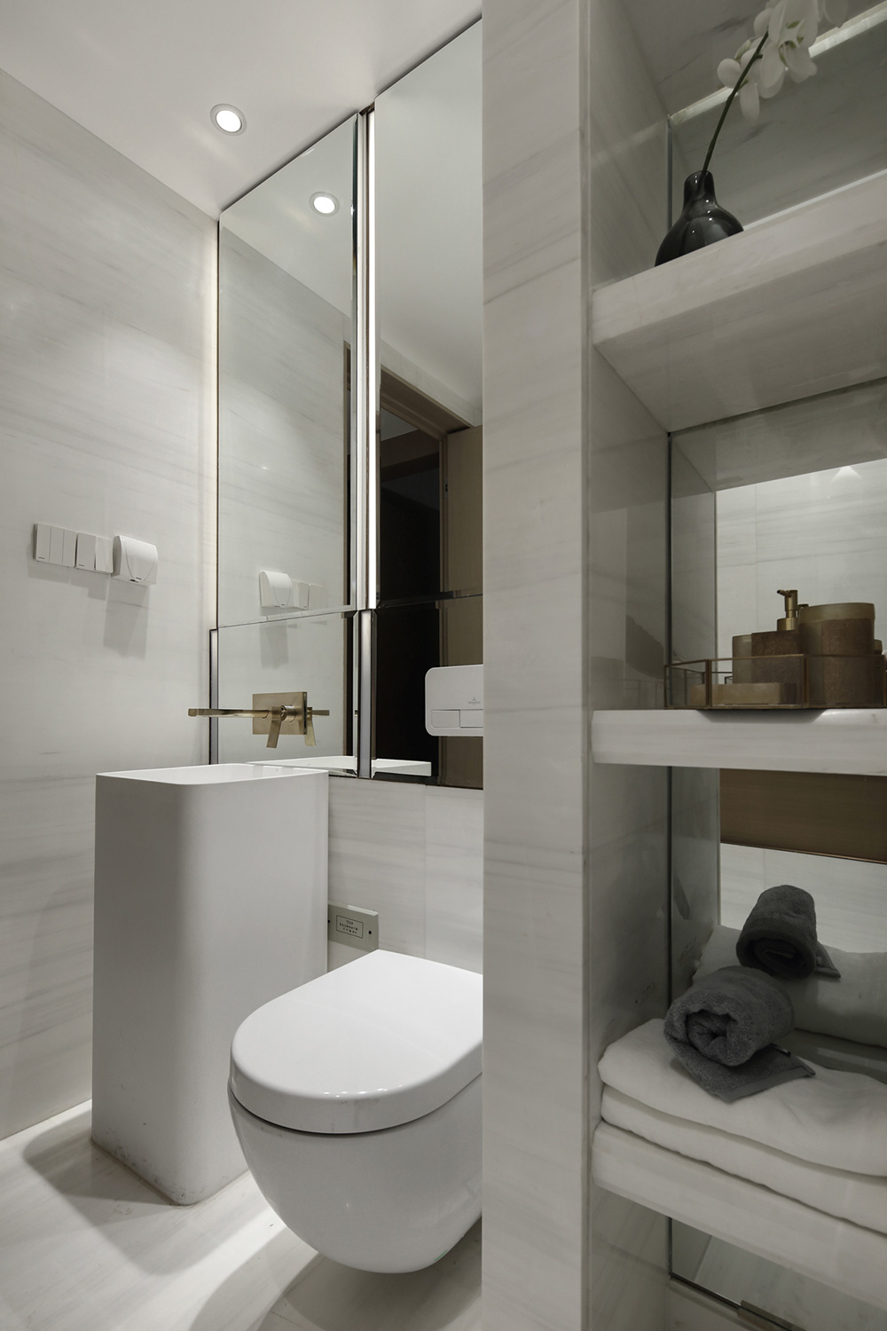 南宁合景天汇广场三居165平米现代前卫风格室内装修案例-浴室