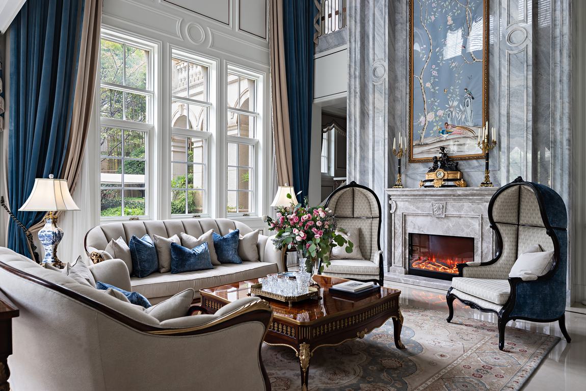 欧式奢华风格家装设计室内装修效果图-客厅沙发