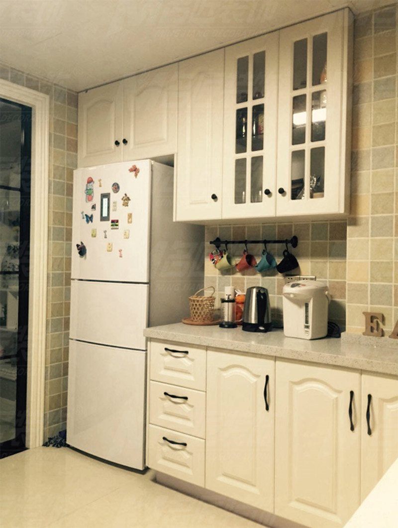 厨房橱柜冰箱吊柜