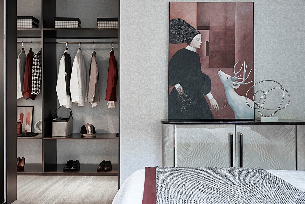 时尚轻奢风格室内家装案例效果图-卧室衣柜