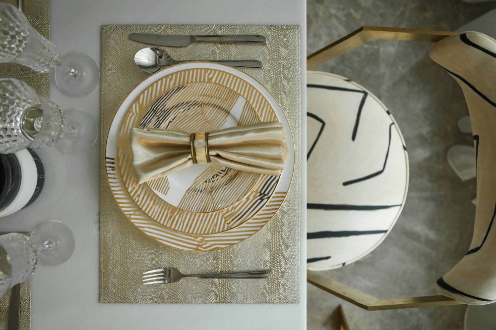 欧式英伦风格室内设计家装案例-餐厅餐具