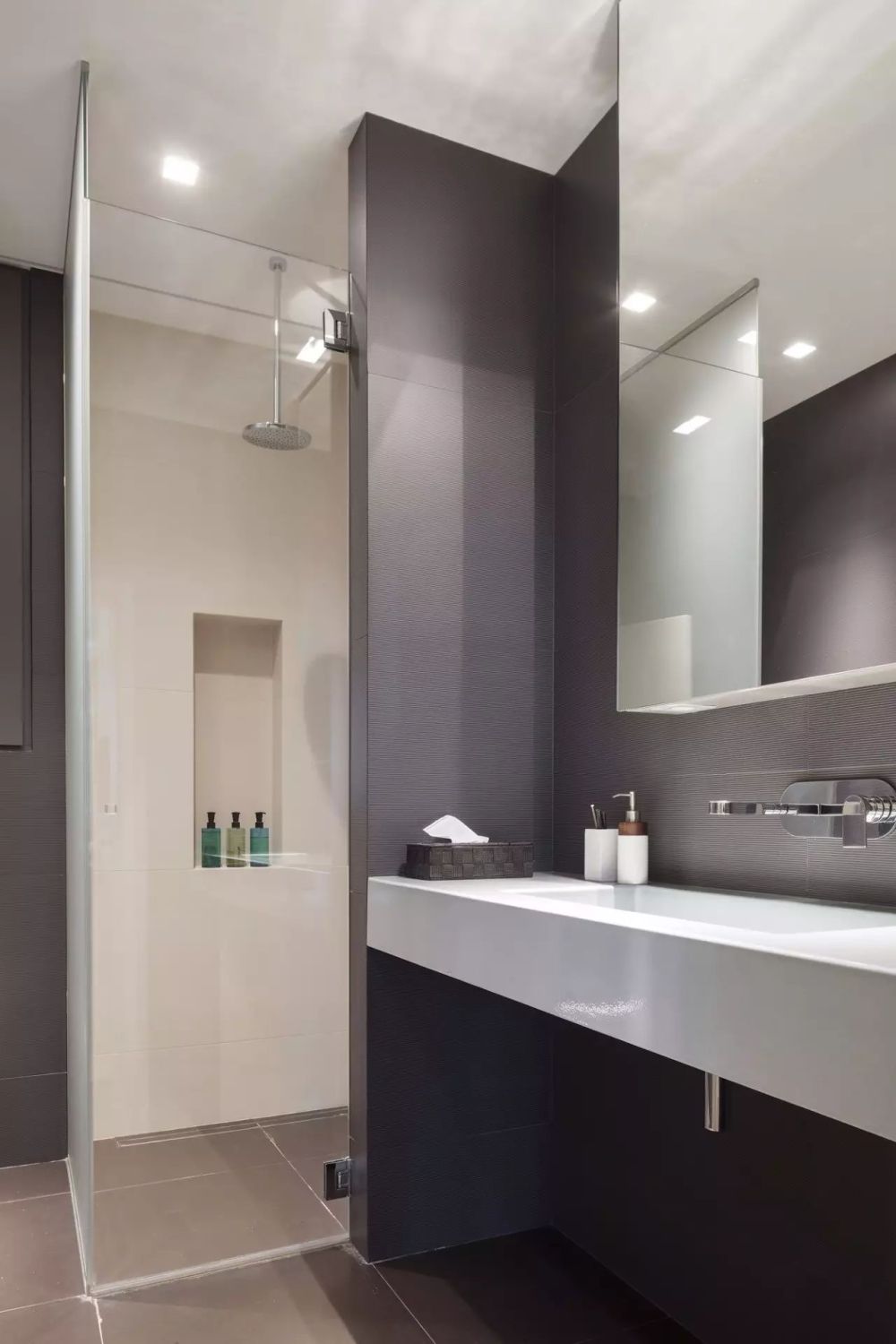 现代轻奢风格室内设计家装案例-淋浴区